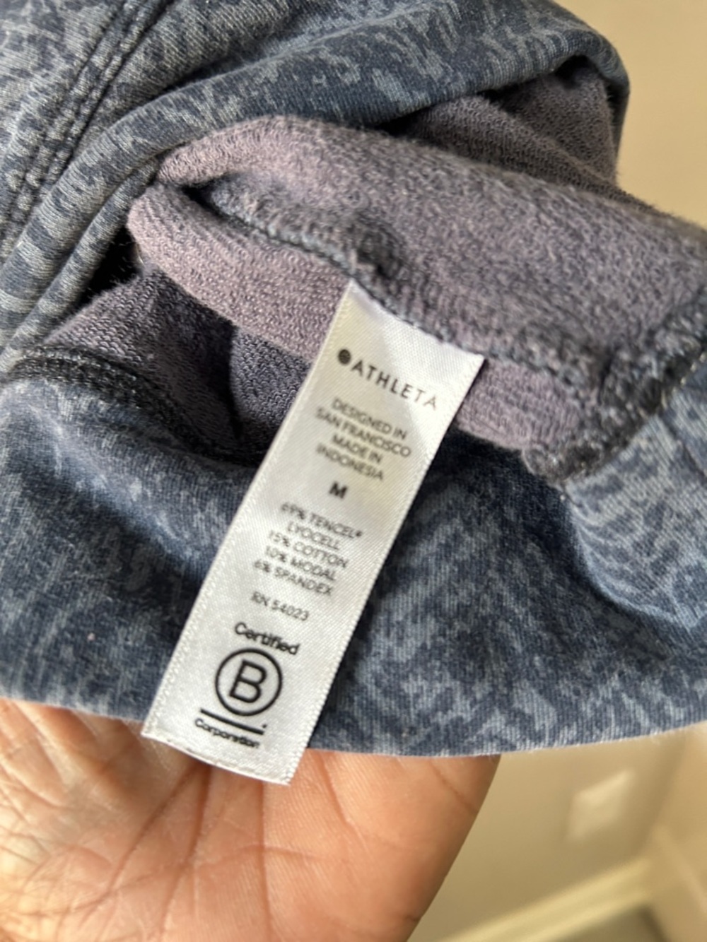 Athleta Heathered Slate Blue Patterned Crewneck Sz M Workout Athletic TC0230 - Picture 4 of 7